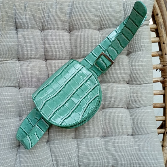 2 in 1 Croc Faux Leather Belt with Bag / Sling Bag - Picture 9 of 14